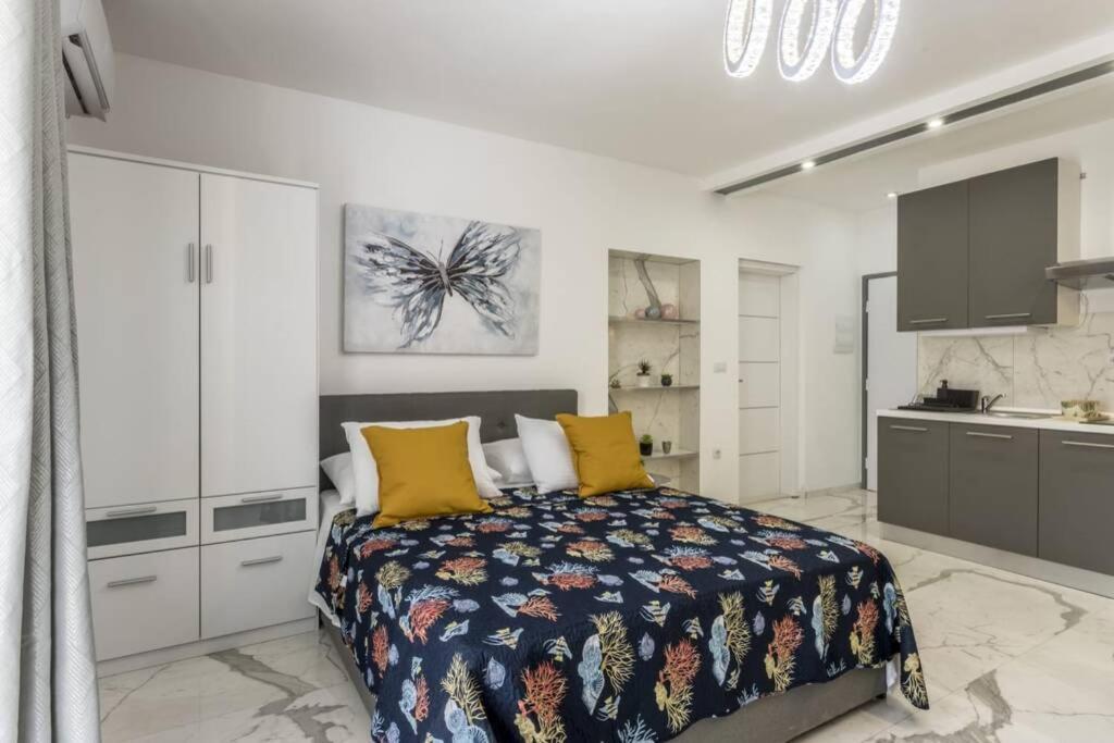 Royal Platinum Studio Apartment Водице Экстерьер фото